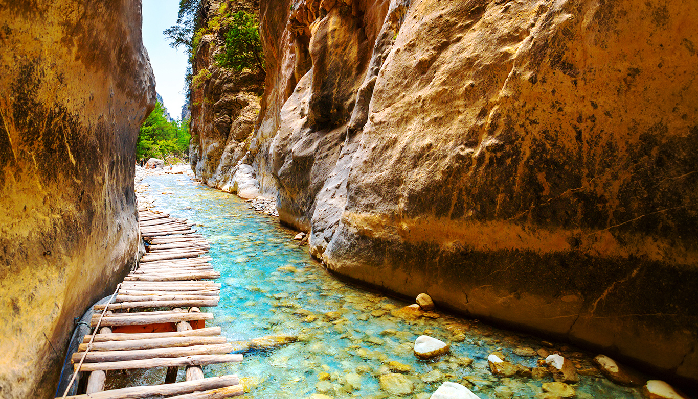 Portes de fer gorges de Samaria Crète